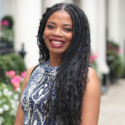 Dr. Vivienne Heyhoe - Professional headshot